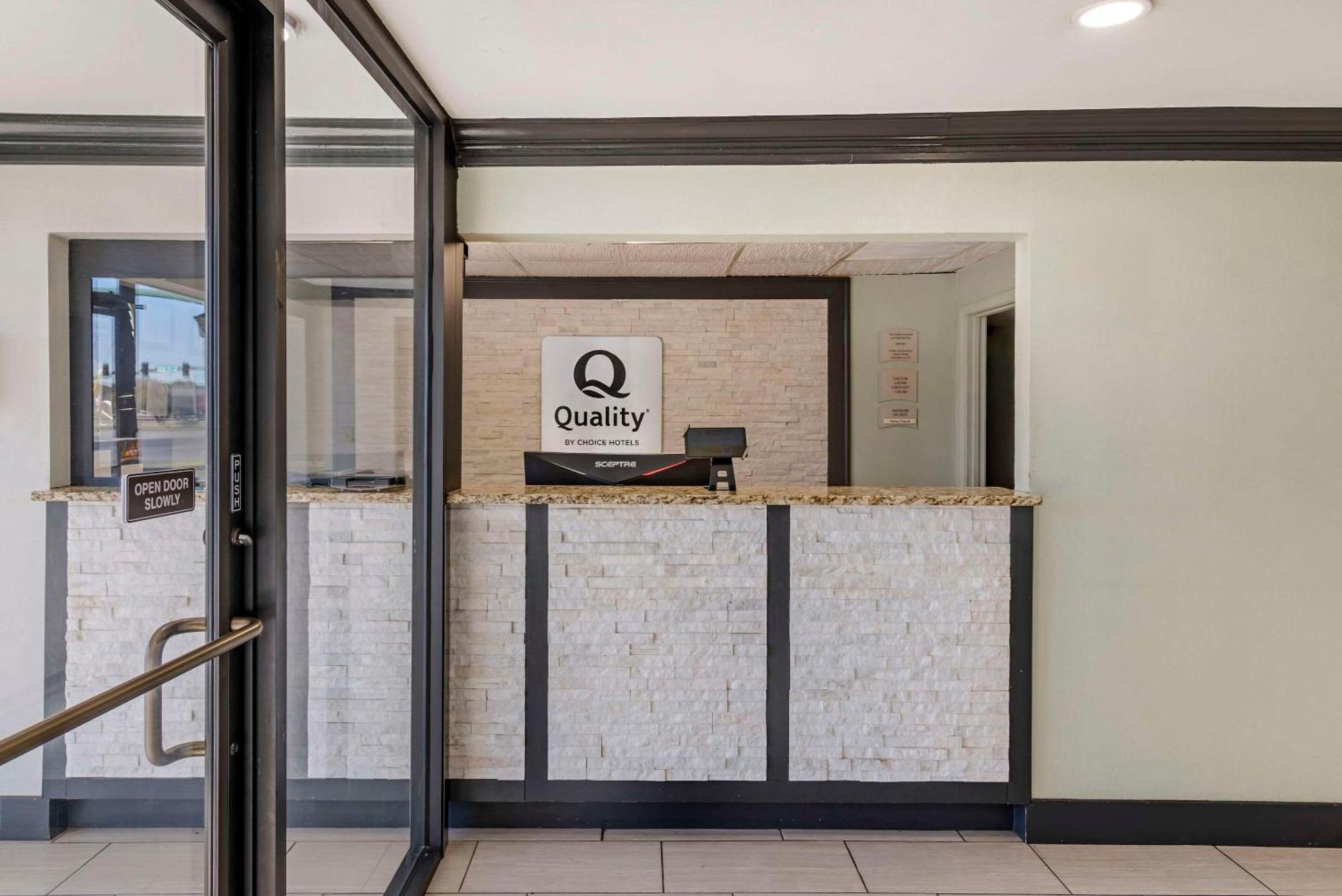 Quality Inn & Suites Morrow Atlanta South Exterior foto